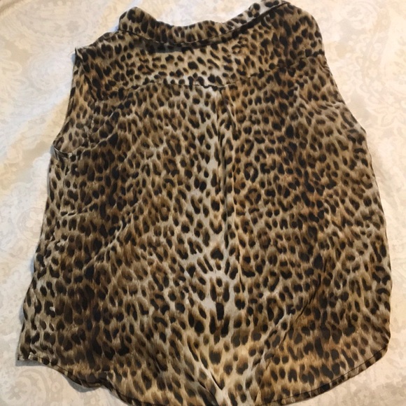 Button Up Cheetah Blouse - Picture 4 of 4